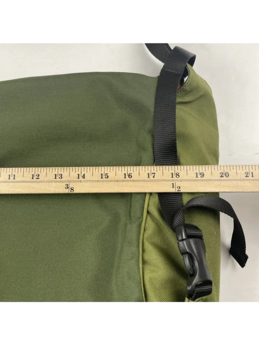 Crumpler Messenger Bag The Horseman Laptop Padded School Travel Green Canvas
